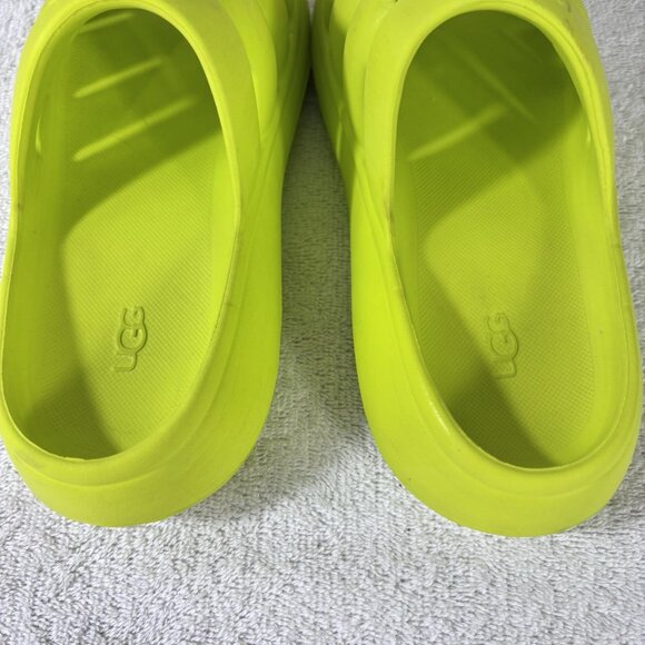 UGG Kids Sport Yeah Slides Size K2 Neon Lime Green Slip Ons - Picture 7 of 13